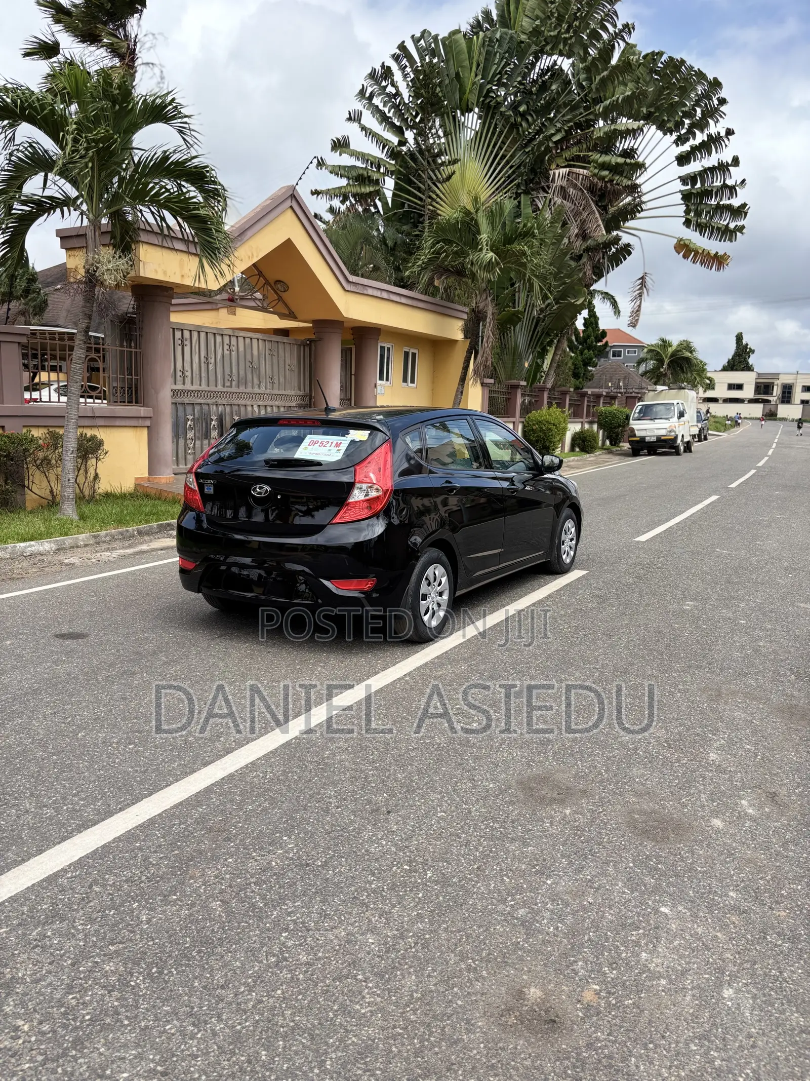 Hyundai Accent SE Hatchback 2016 Black