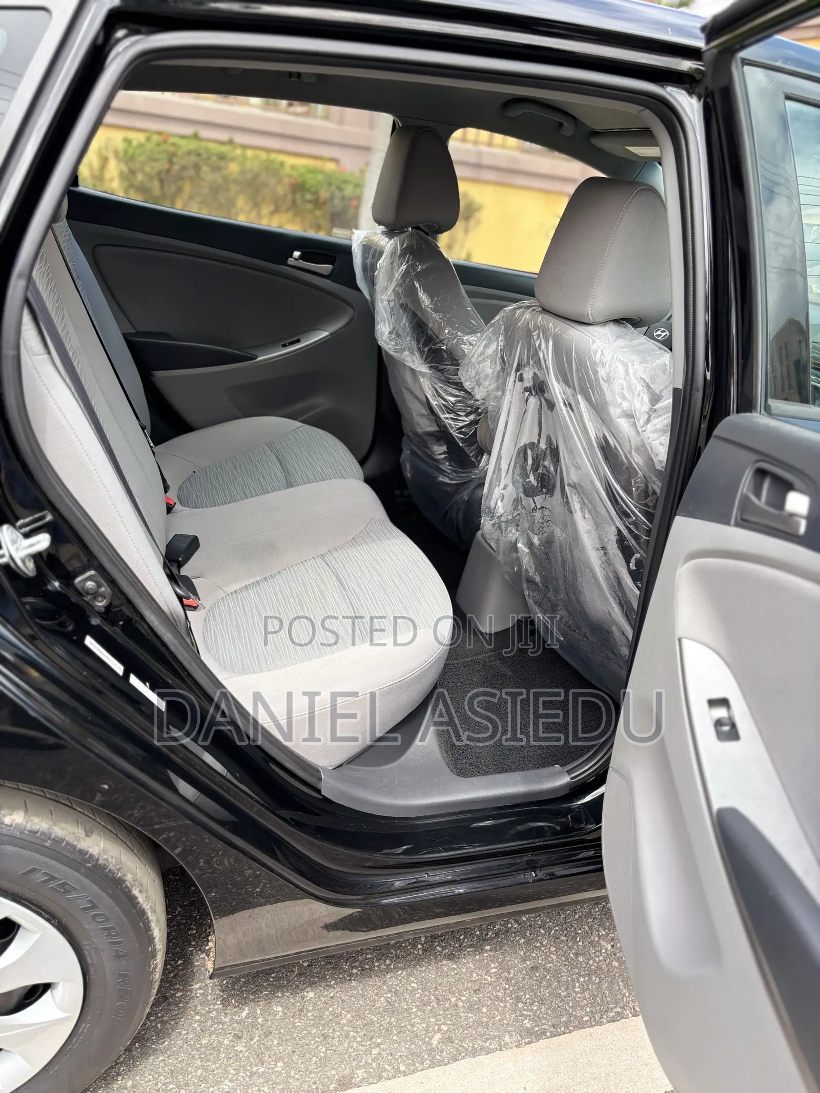 Hyundai Accent SE Hatchback 2016 Black