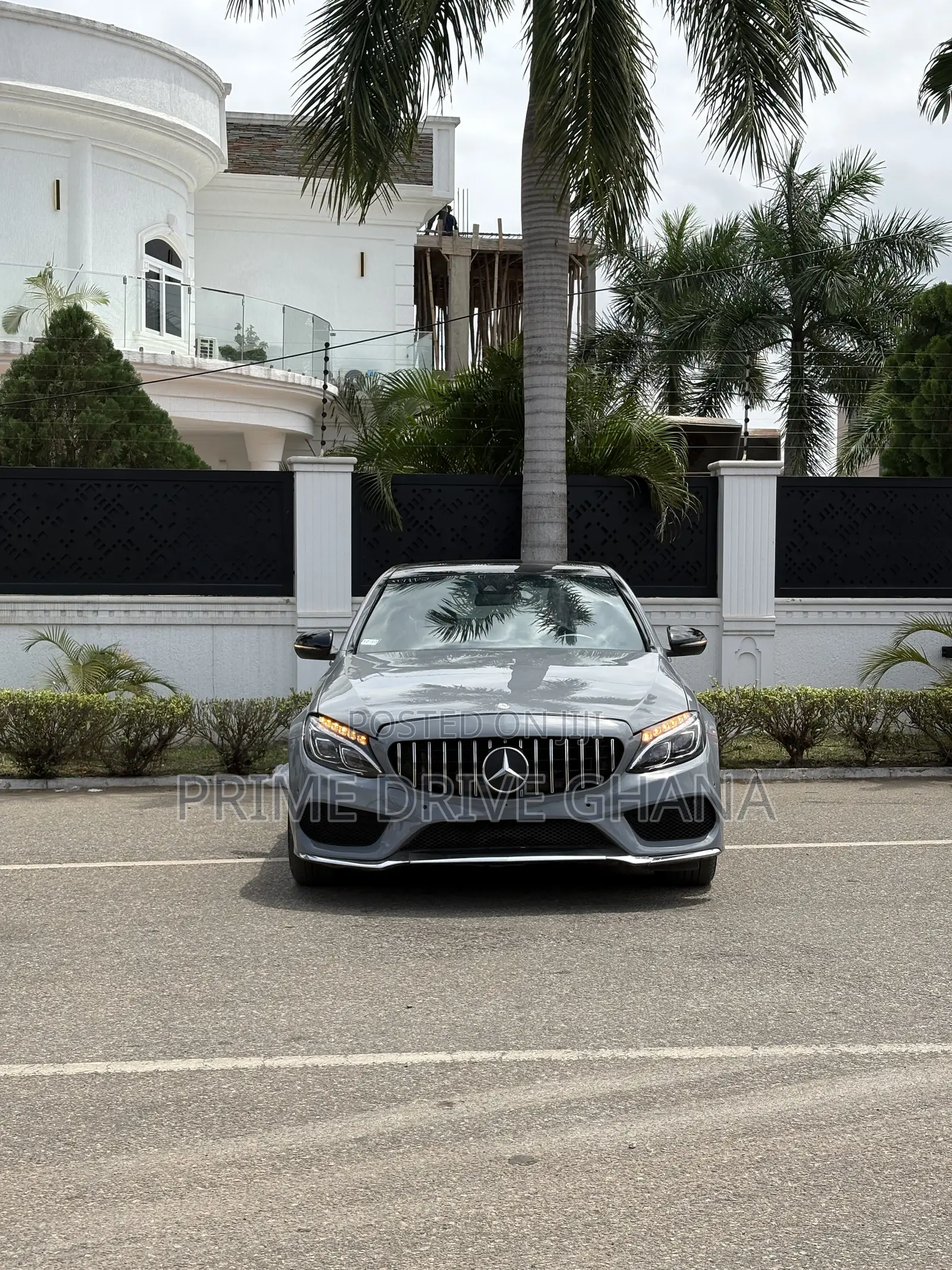 Mercedes-Benz C300 2016 Gray