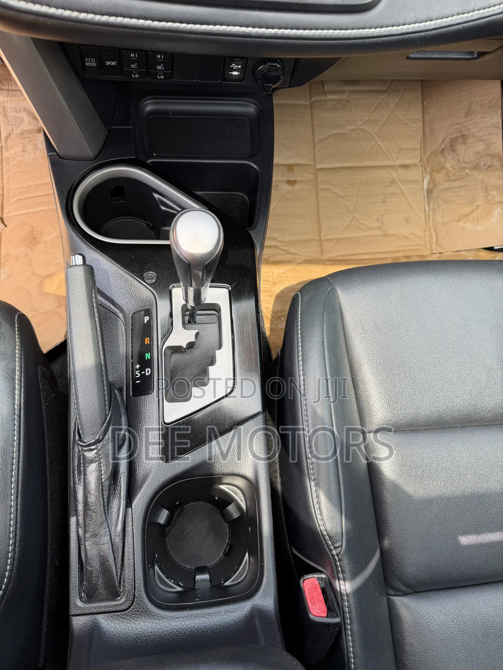Toyota RAV4 Limited AWD (2.5L 4cyl 6A) 2016 Silver