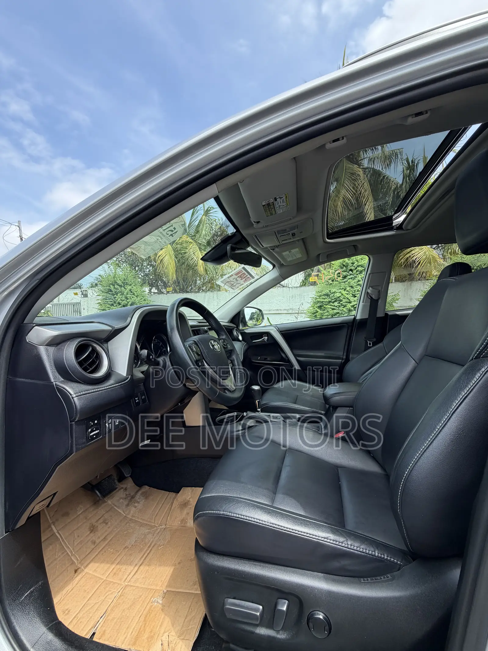 Toyota RAV4 Limited AWD (2.5L 4cyl 6A) 2016 Silver