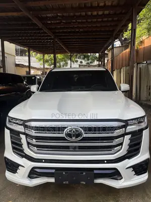 New Toyota Land Cruiser LC300 2023 White