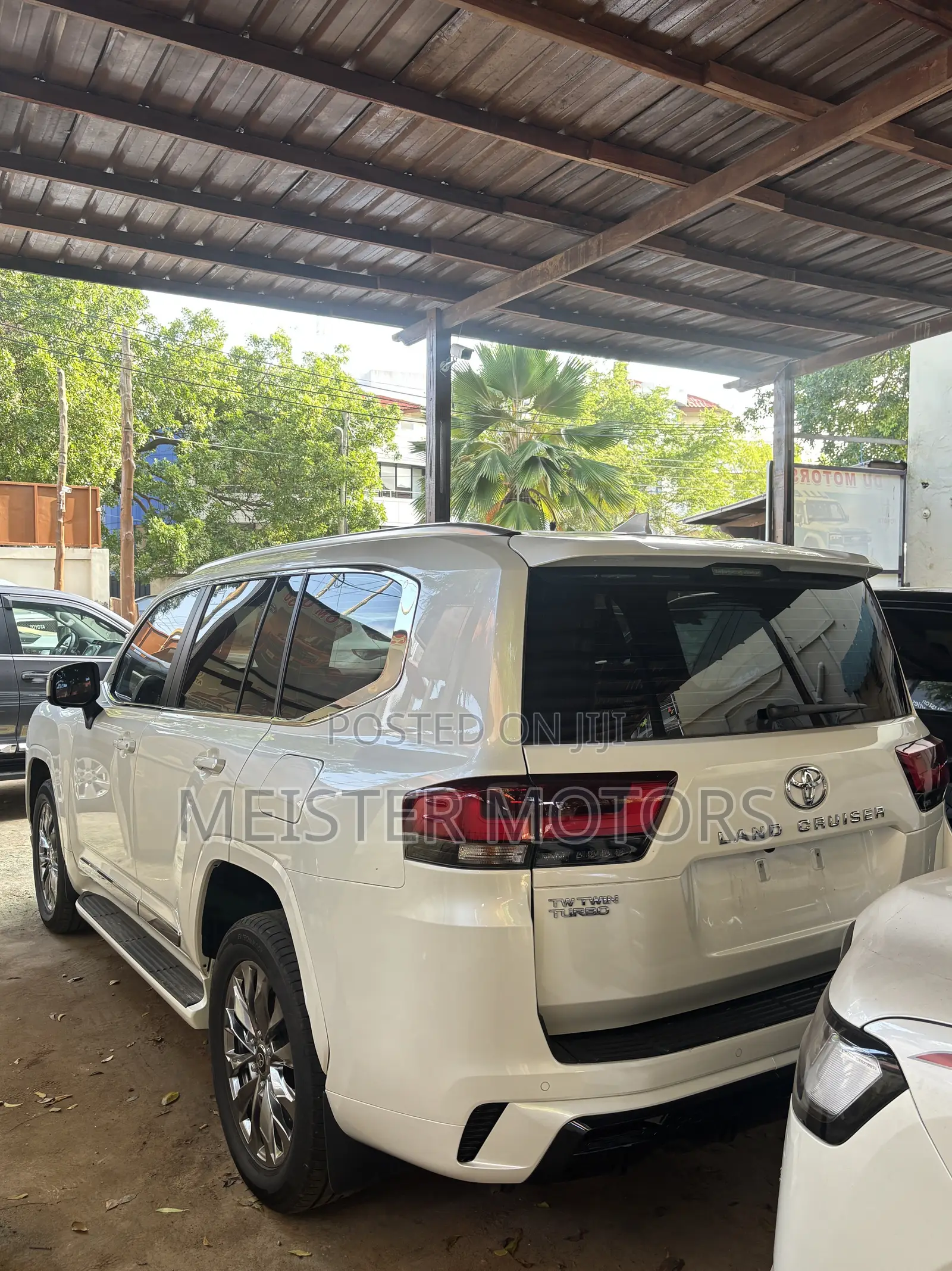 New Toyota Land Cruiser LC300 2023 White