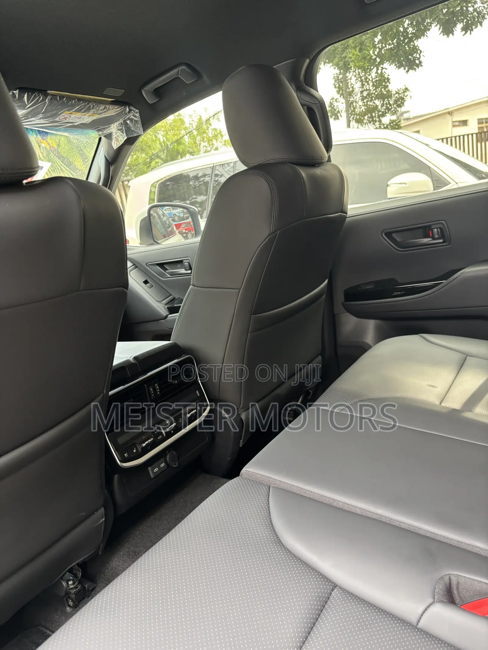 New Toyota Land Cruiser LC300 2023 White
