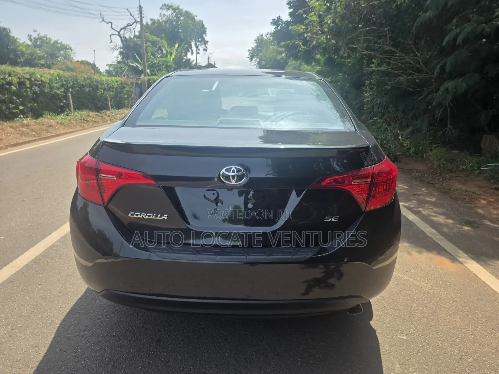 Toyota Corolla SE (1.8L 4cyl 6M) 2019 Black