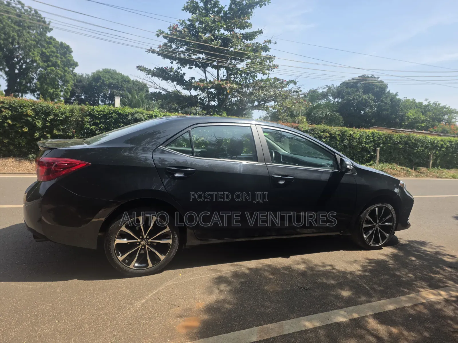 Toyota Corolla SE (1.8L 4cyl 6M) 2019 Black