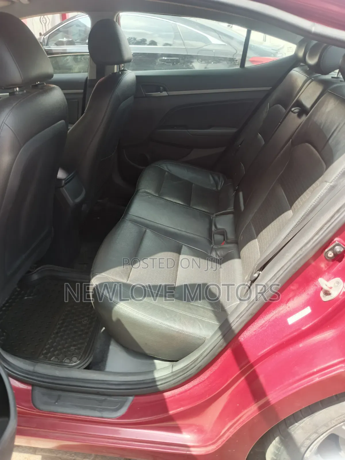 Hyundai Elantra 2017 Red