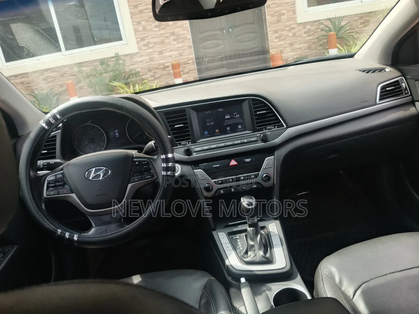Hyundai Elantra 2017 Red