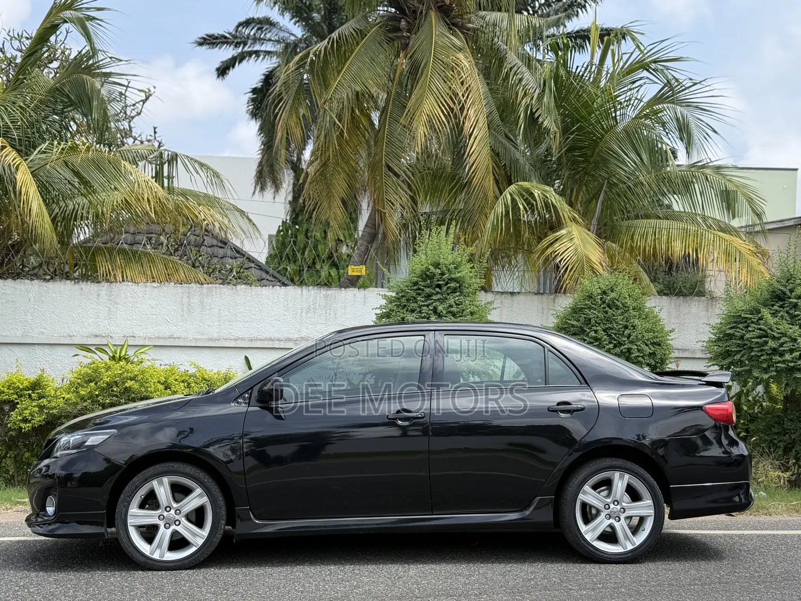 Toyota Corolla S 5-Speed 2013 Black