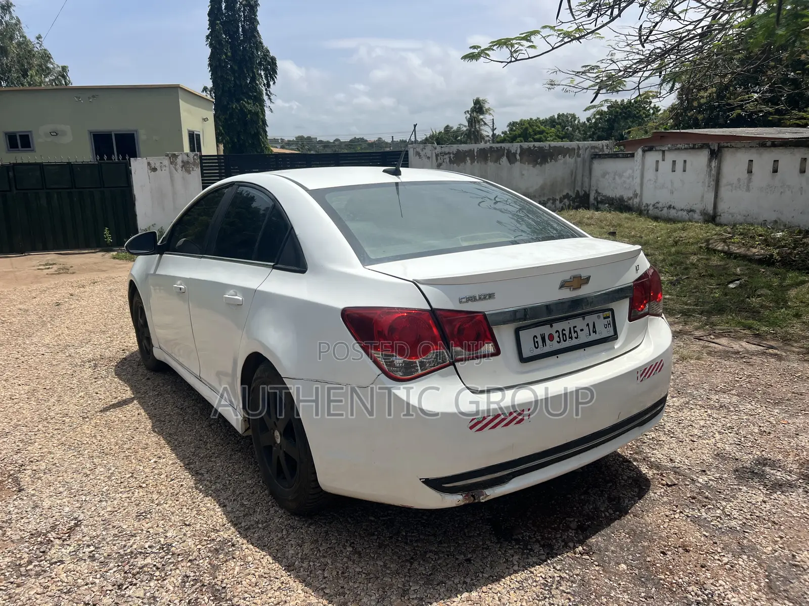 Chevrolet Cruze LS 2012 White