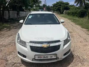 Chevrolet Cruze LS 2012 White