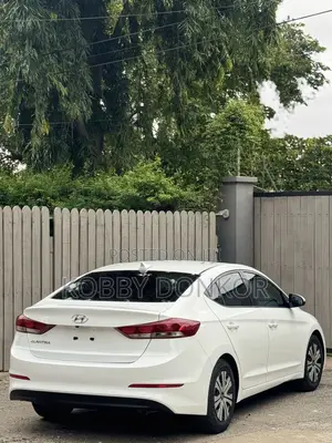 Hyundai Elantra SEL 2018 White