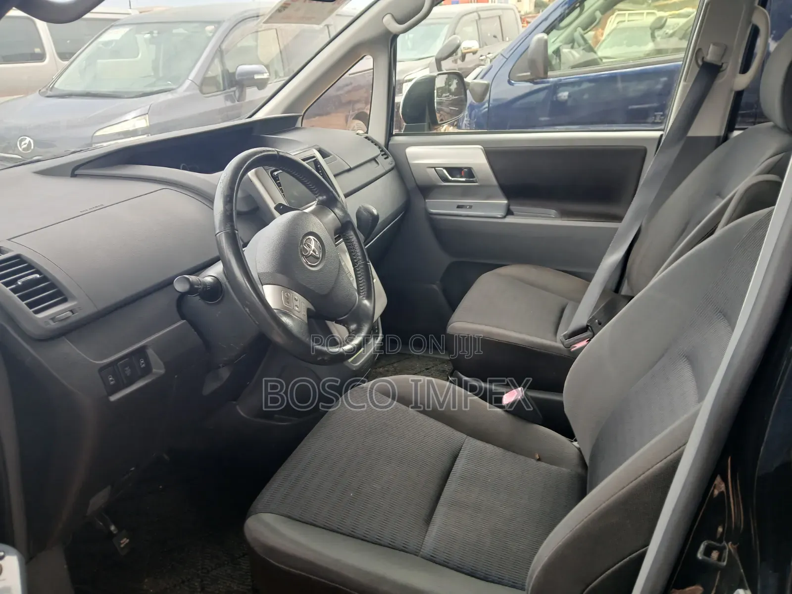 Toyota Voxy 2012 Black