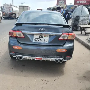 Toyota Corolla 2010 Gray