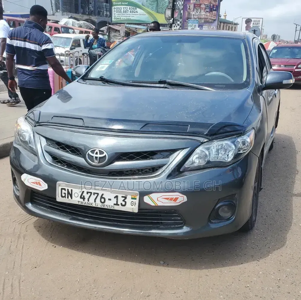 Toyota Corolla 2010 Gray