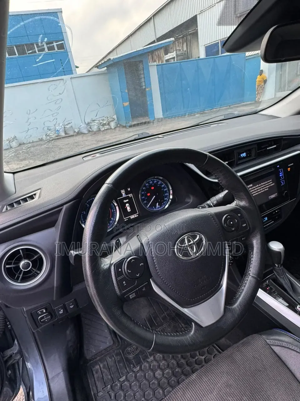 Toyota Corolla 2017 Gray