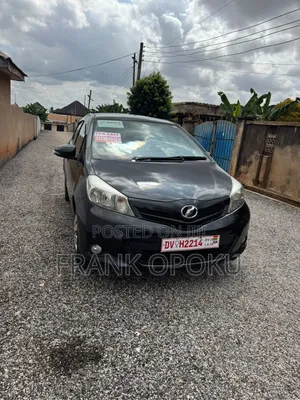 Toyota Vitz 2013 Black