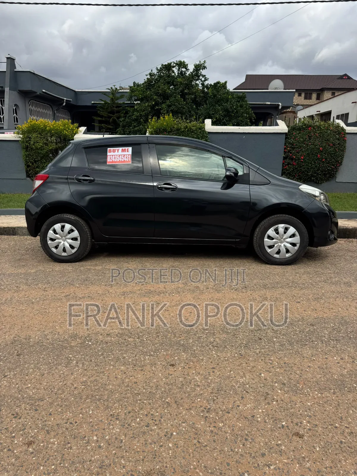 Toyota Vitz 2013 Black