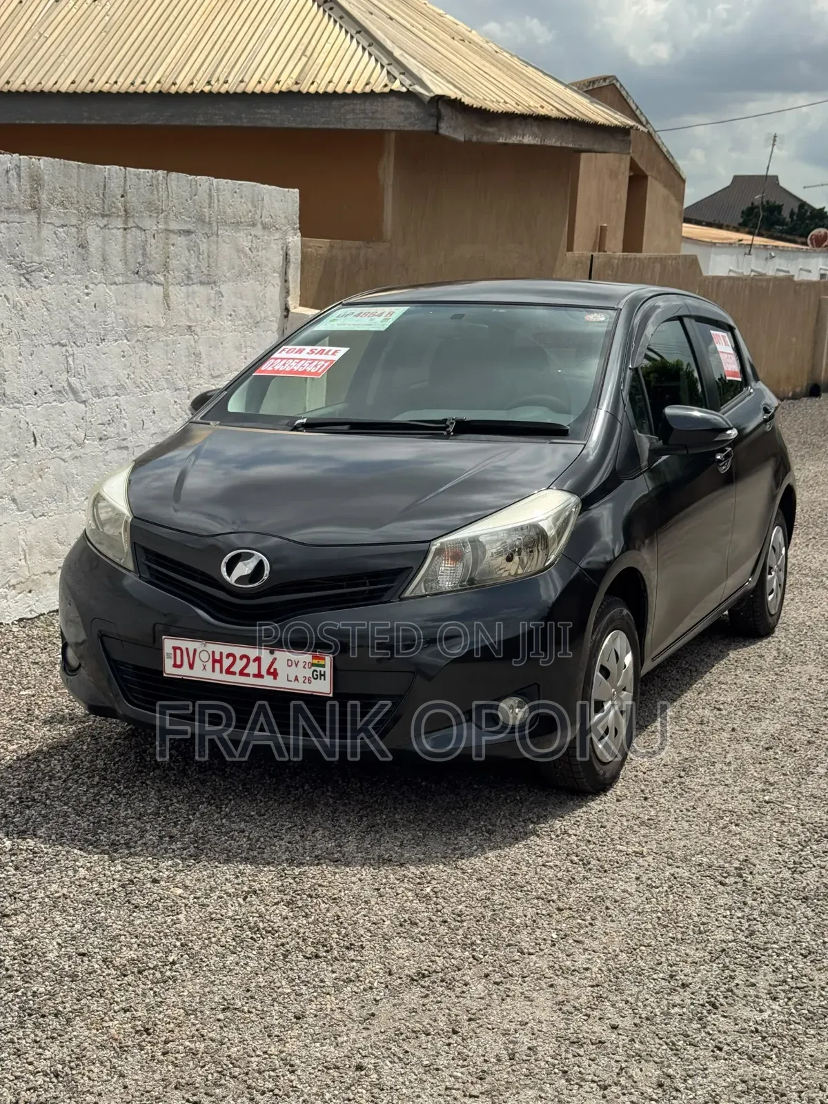 Toyota Vitz 2013 Black