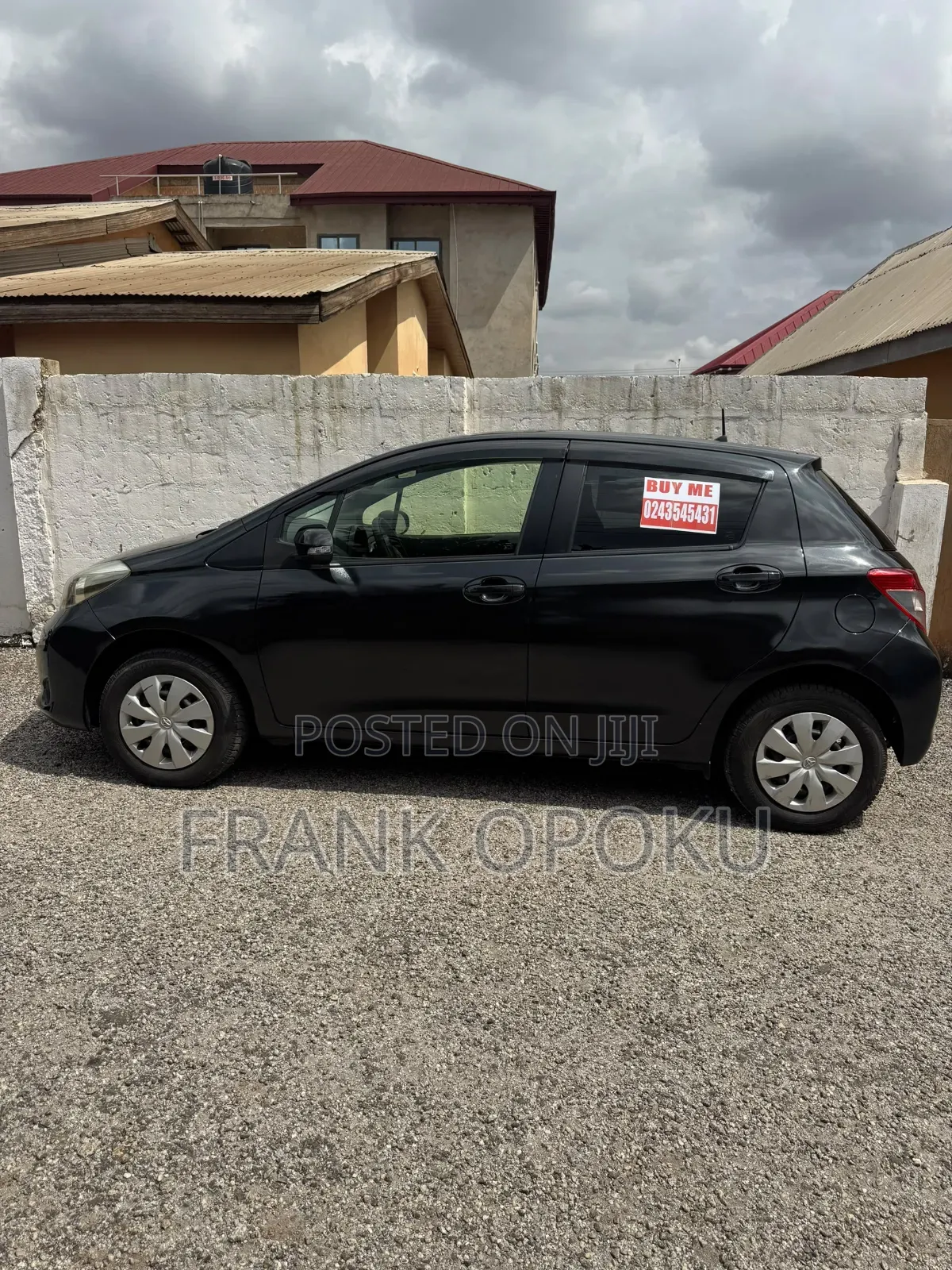 Toyota Vitz 2013 Black