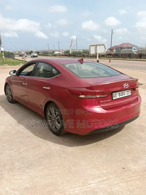 Hyundai Elantra 2017 Red