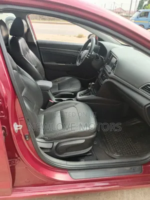 Hyundai Elantra 2017 Red