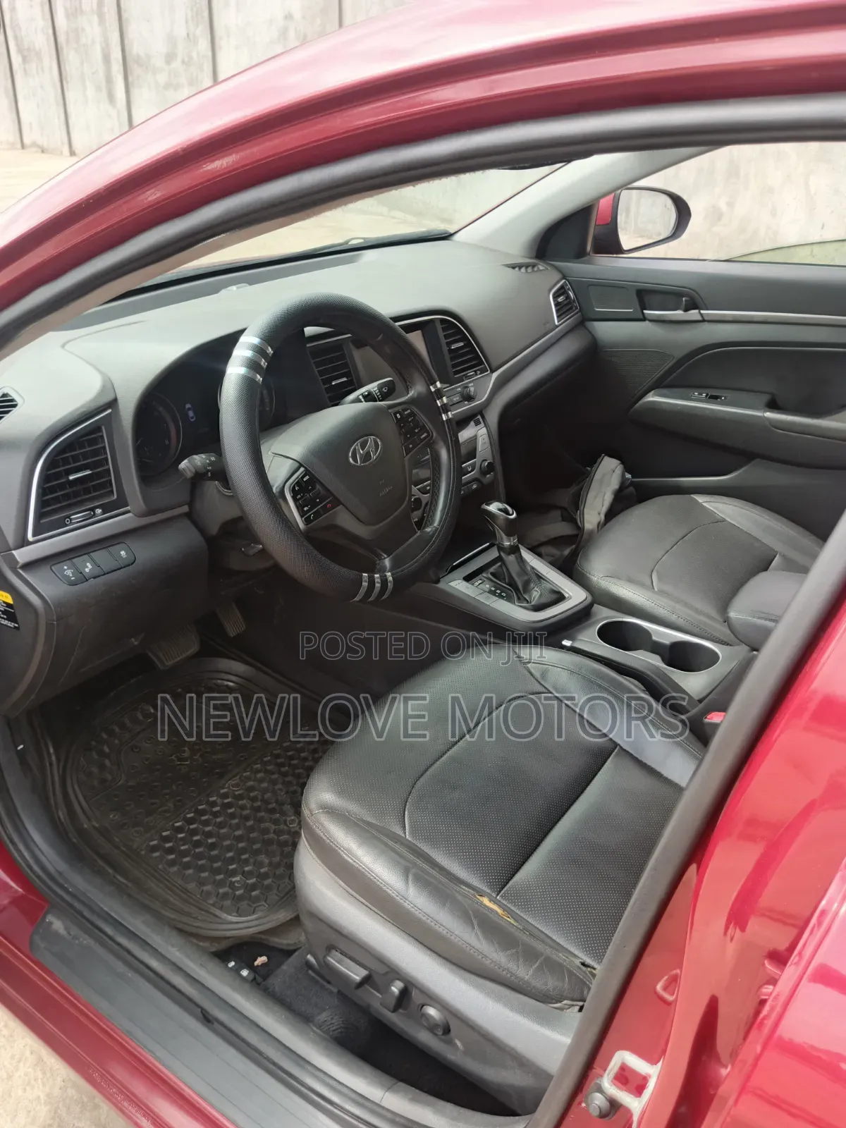 Hyundai Elantra 2017 Red