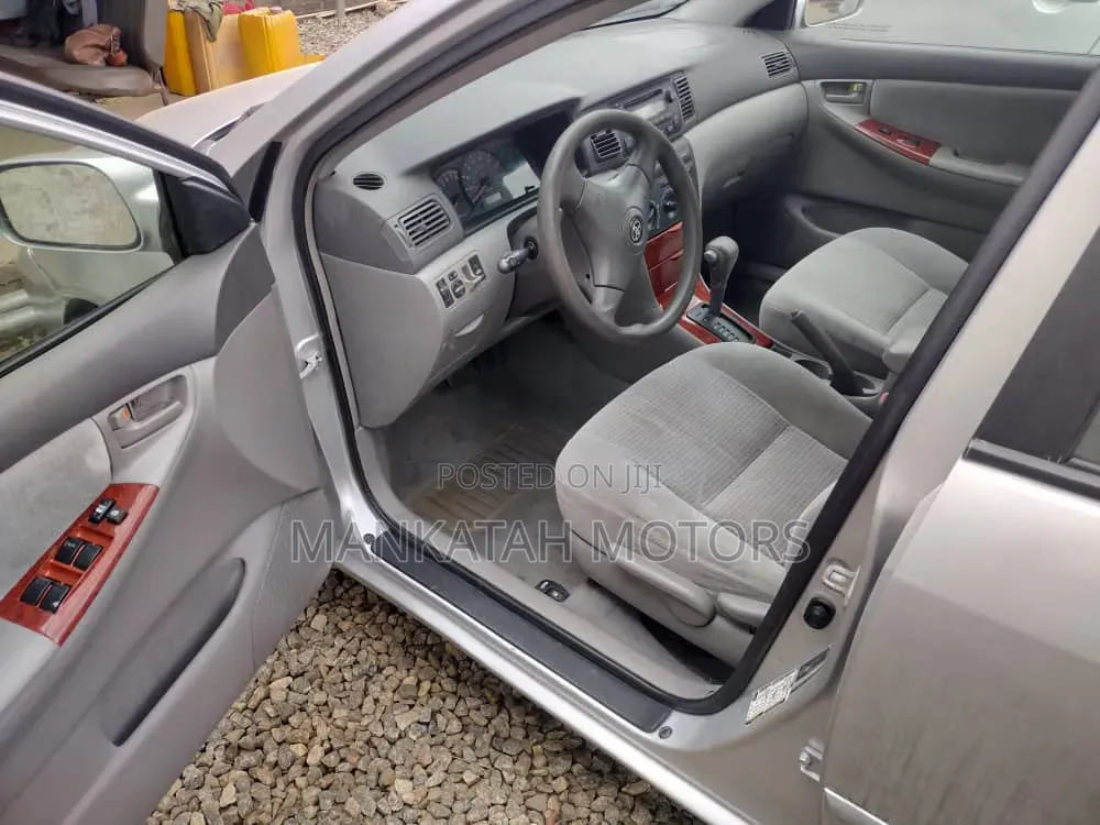 Toyota Corolla 2006 Silver