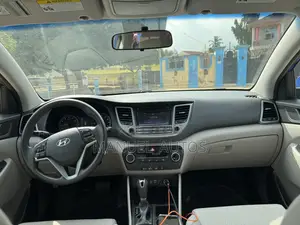 Hyundai Tucson 2017 Blue