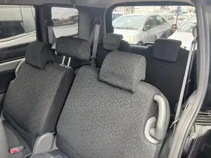 Toyota Sienta 2015 Brown