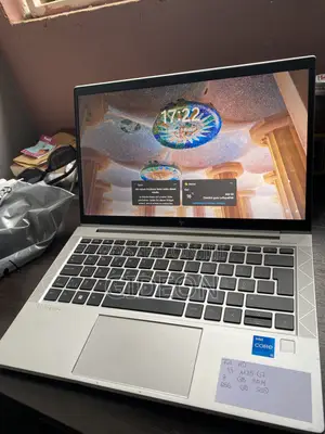 Laptop HP EliteBook 830 G8 8GB Intel Core i5 SSD 256GB