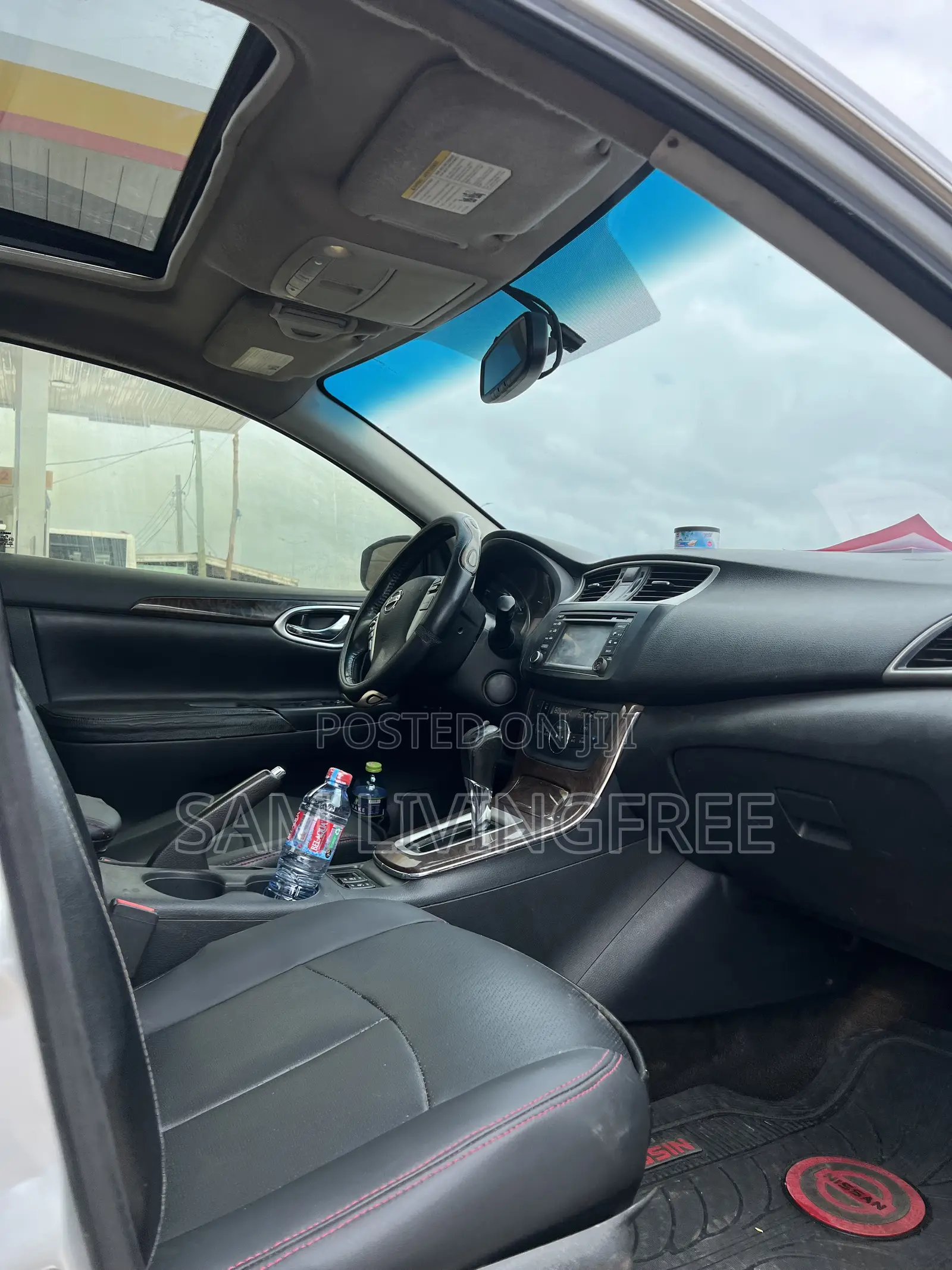 Nissan Sentra SL 4dr Sedan (1.8L 4cyl CVT) 2015 Silver
