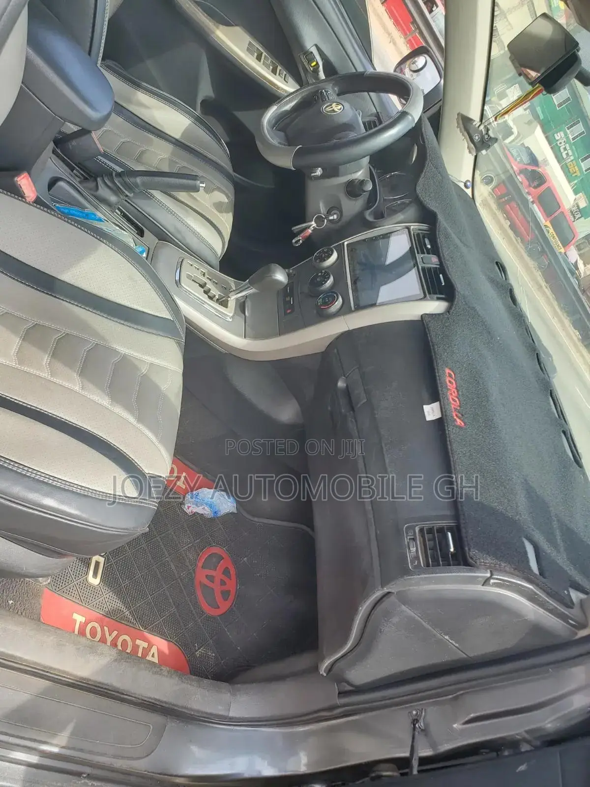 Toyota Corolla 2010 Gray