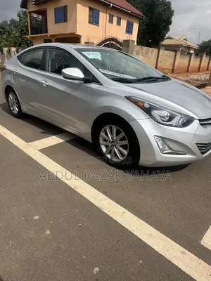 Hyundai Elantra 2015 Silver