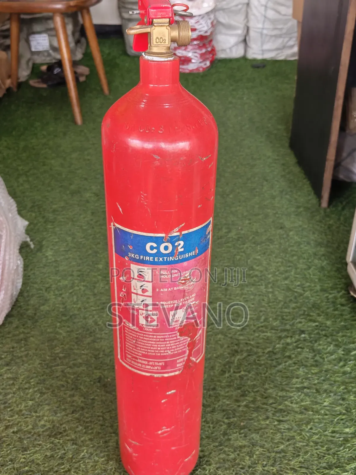 Fire Extinguisher (3kg CO2)