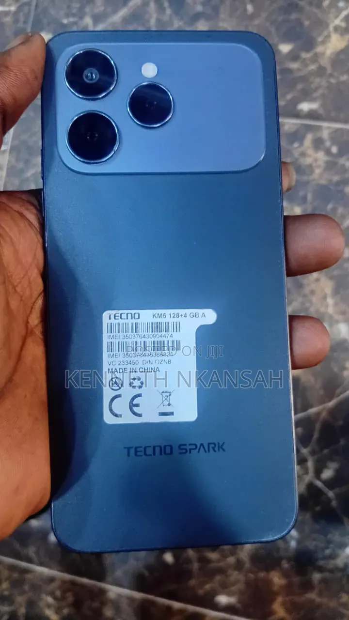 Tecno Camon 40 128 GB Blue