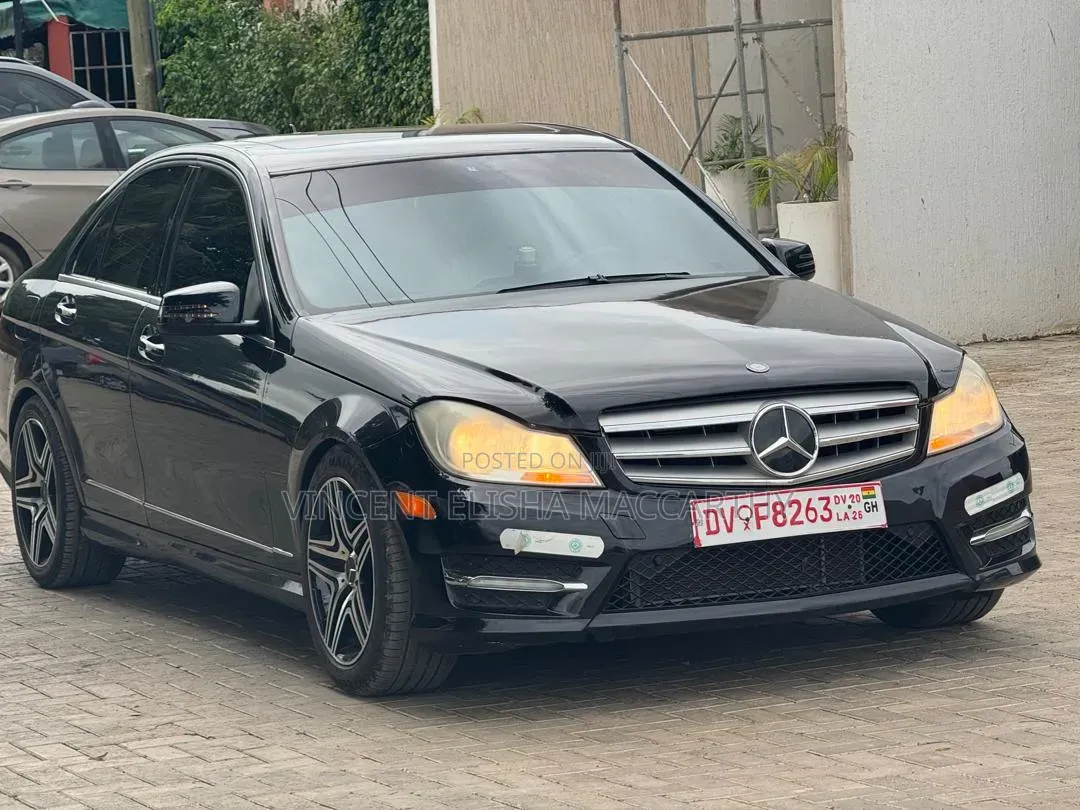 Mercedes-Benz C300 2013 Black