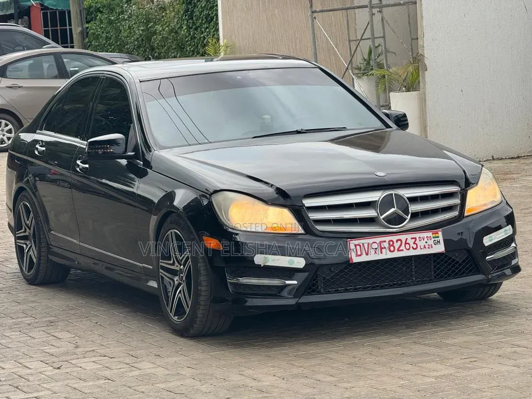 Mercedes-Benz C300 2013 Black