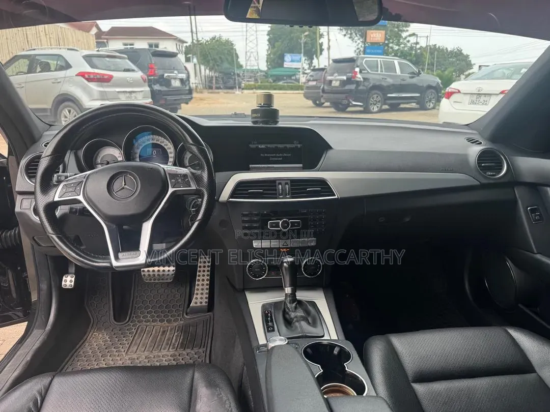 Mercedes-Benz C300 2013 Black