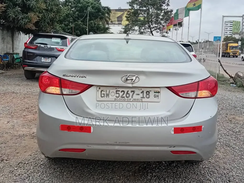 Hyundai Elantra 2013 Gray