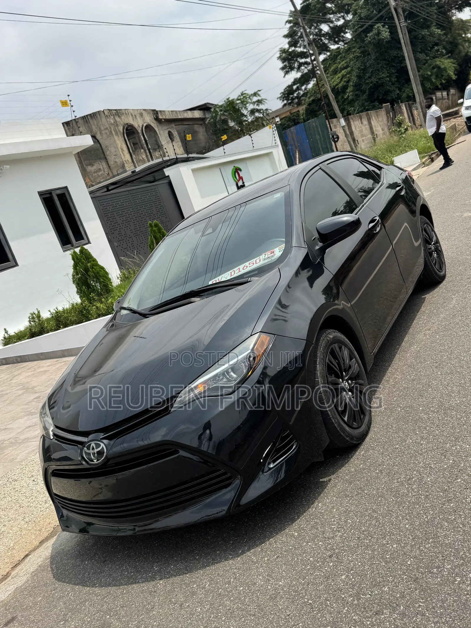 Toyota Corolla LE (1.8L 4cyl 2A) 2018 Black