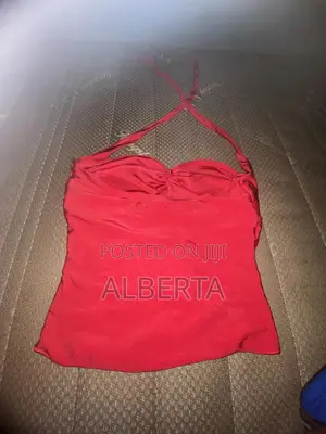 Deals in Clothes Like Skirts,tops,joggers,sweatshirts,sweatpants Ba