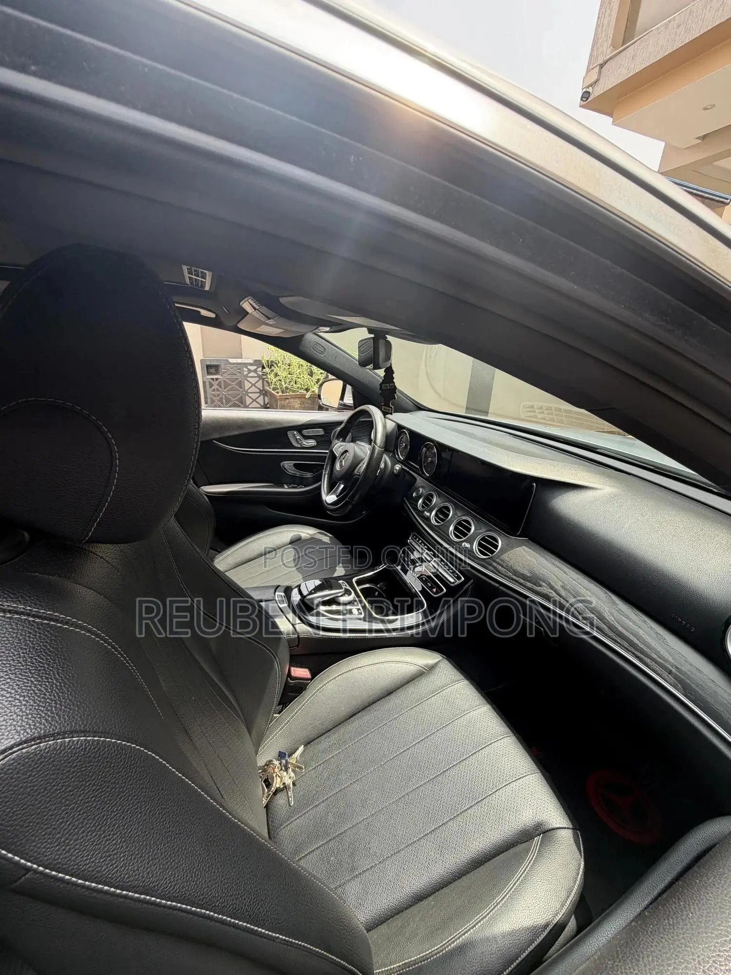 Mercedes-Benz E300 4Matic AWD Sedan (2.0L 4cyl 9A) 2017 Silver