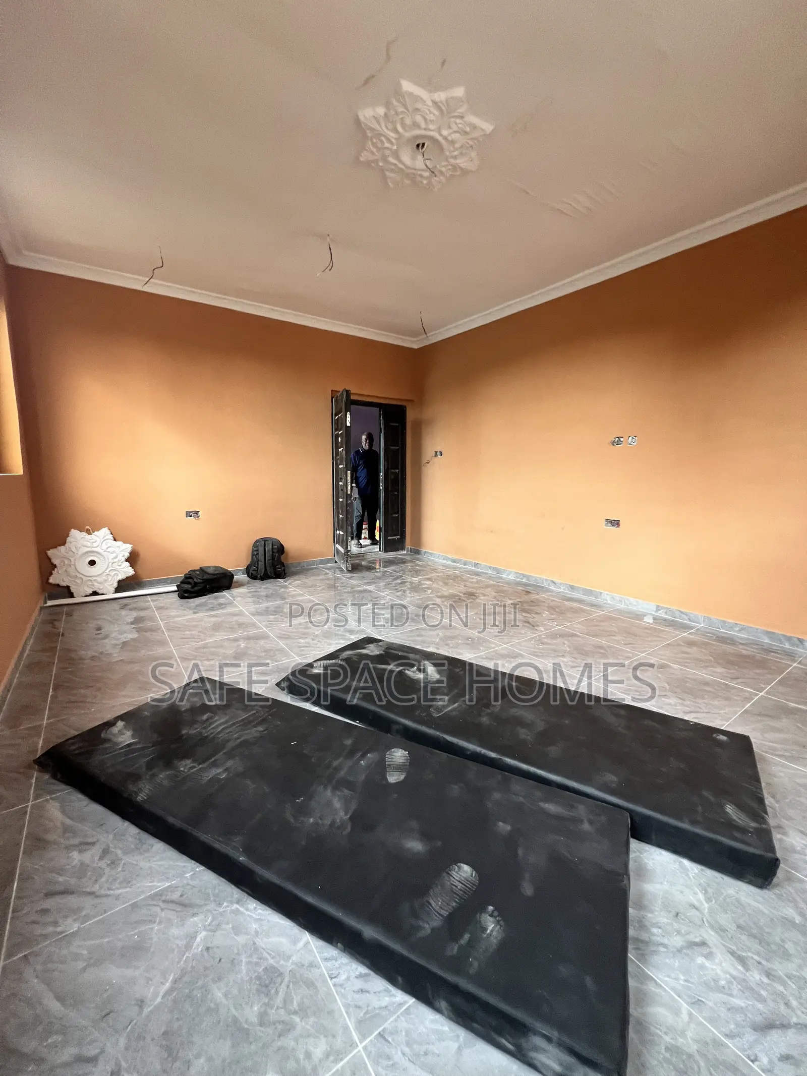 2bdrm Apartment in Burma Camp for rent