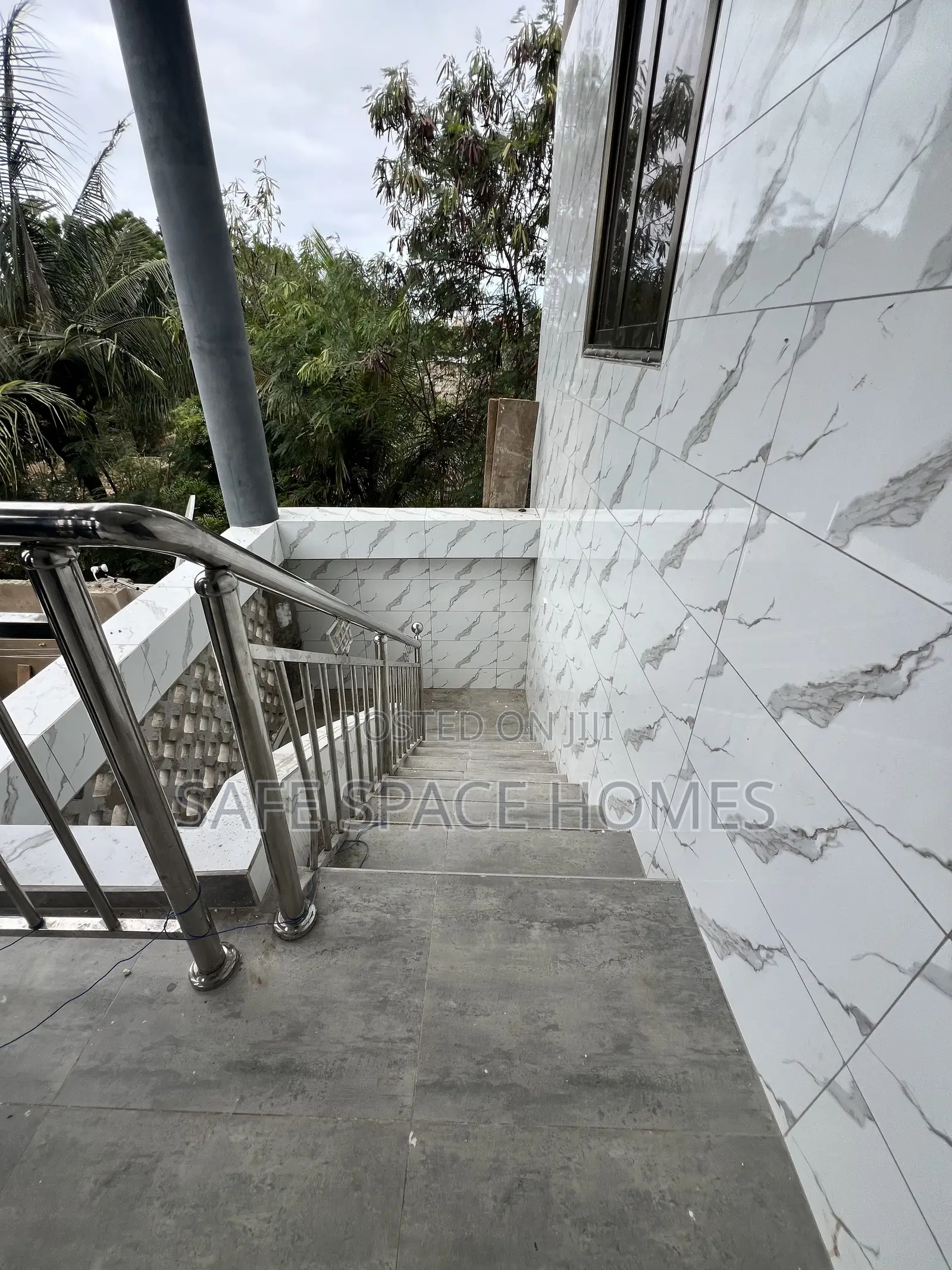 2bdrm Apartment in Burma Camp for rent