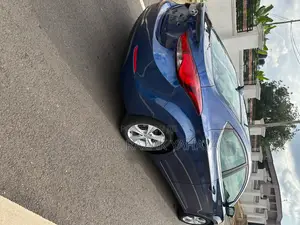 Hyundai Elantra SE Sedan FWD (1.8L 4cyl 6A) 2016 Blue