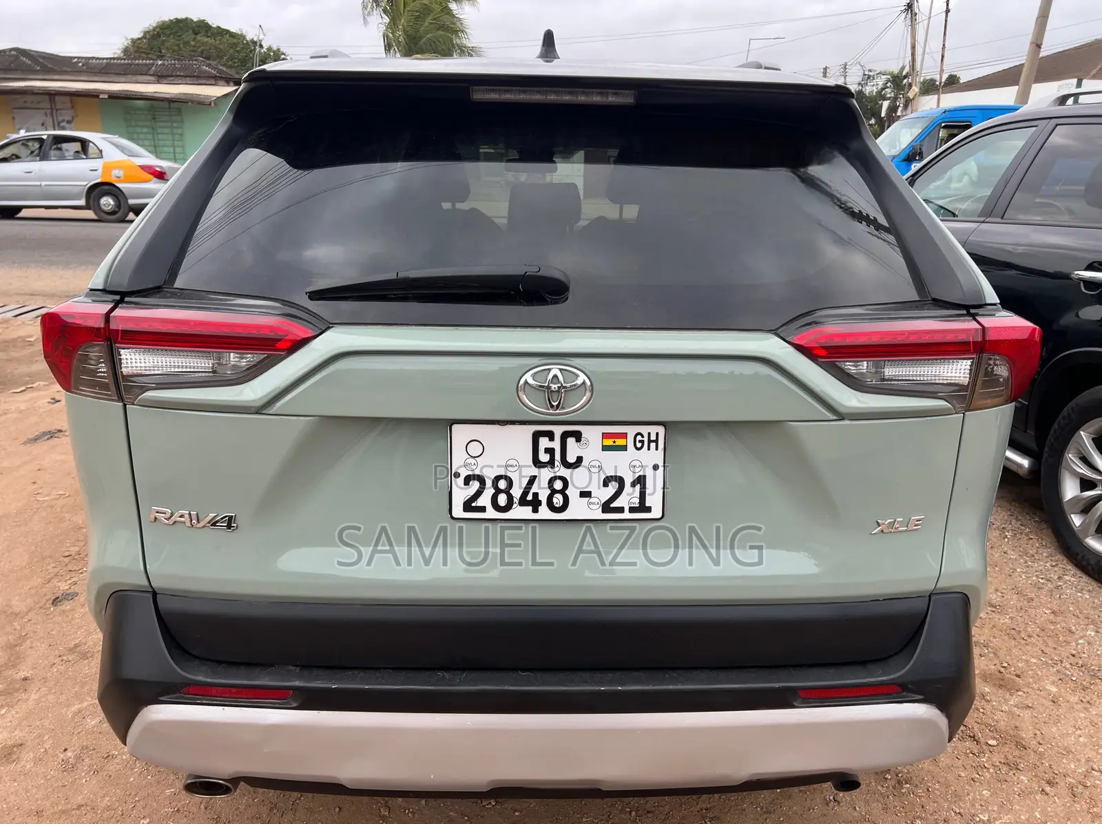 Toyota RAV4 XLE AWD 2019 Green