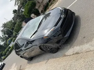 Toyota Corolla LE (1.8L 4cyl 2A) 2018 Black