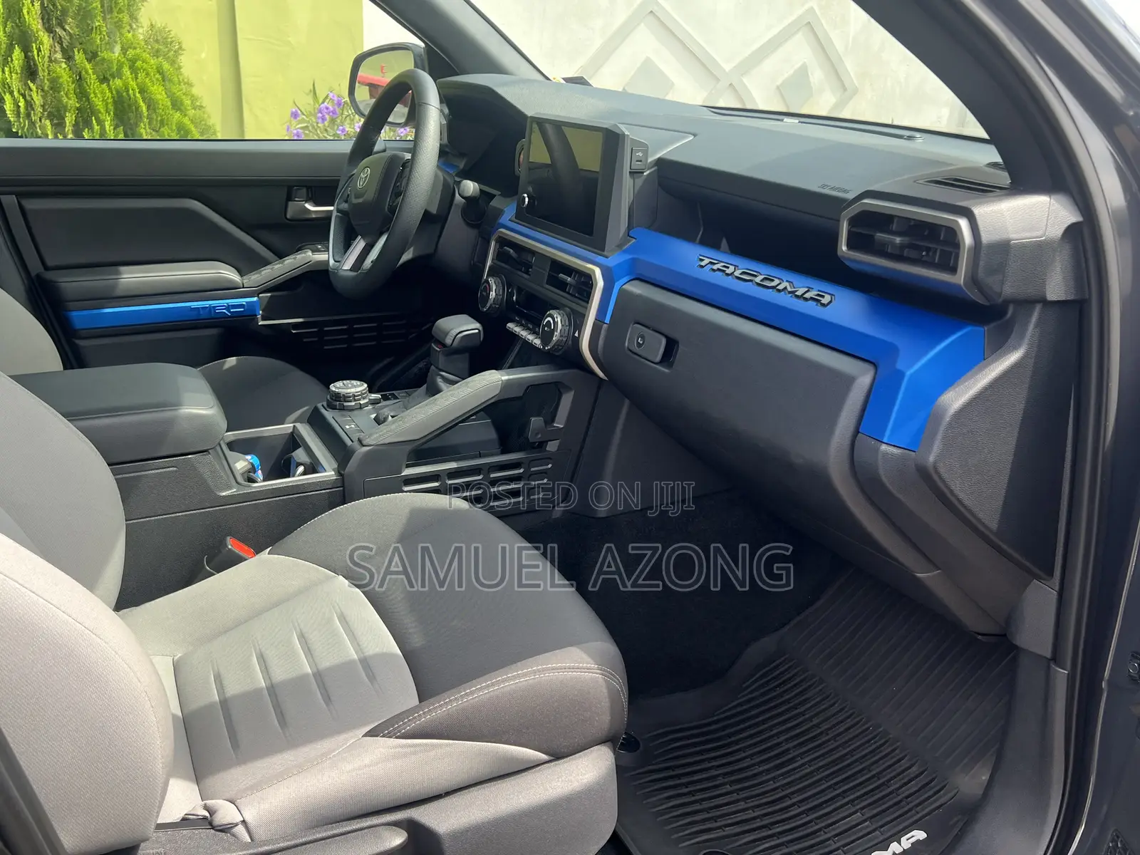 New Toyota Tacoma TRD Off-Road Double Cab 4WD 5.0 ft. SB (Automatic)
