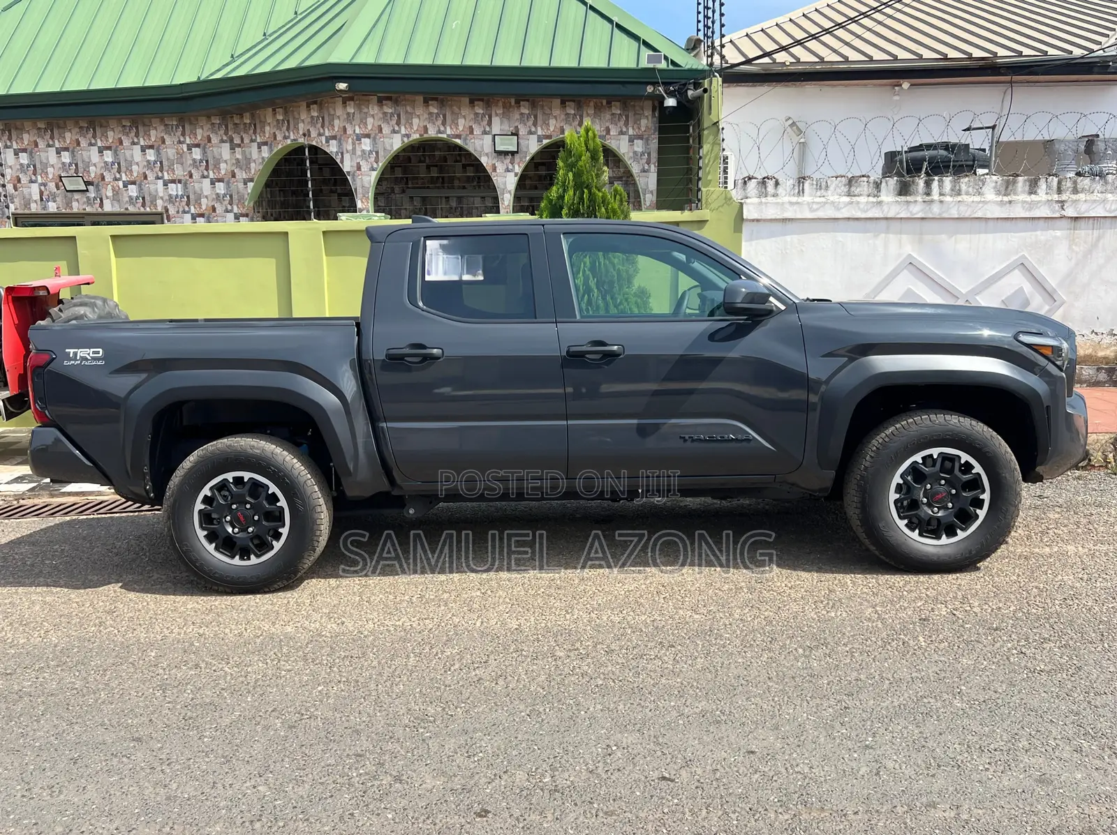 New Toyota Tacoma TRD Off-Road Double Cab 4WD 5.0 ft. SB (Automatic)